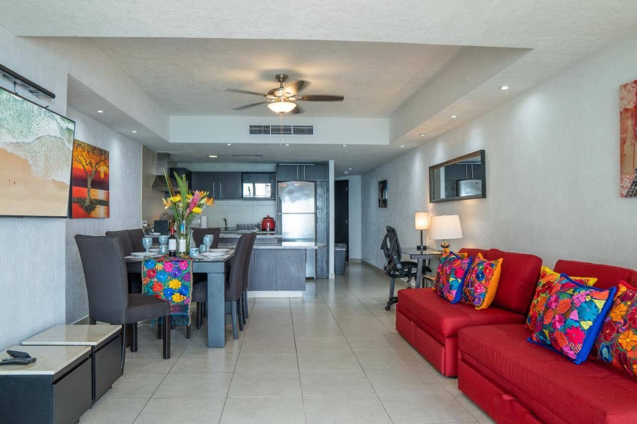 Ocean Front Condo Sleeps 4 Adults-Grand Venetian T3000-1606 Puerto Vallarta Exterior photo